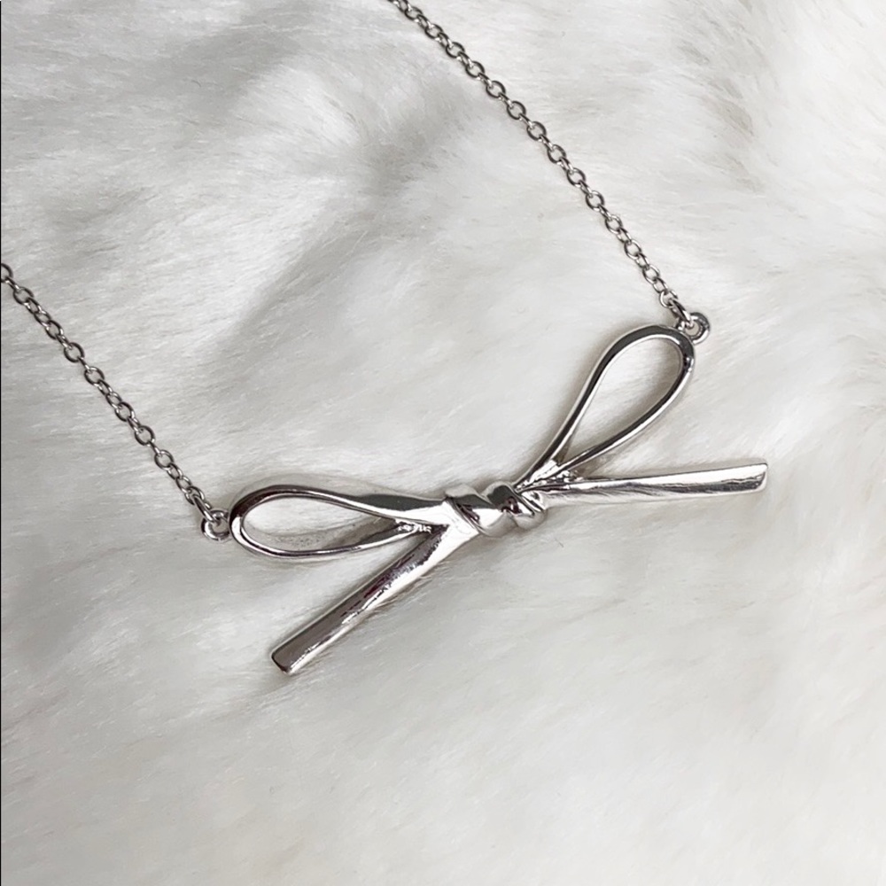 KATE SPADE Silver Bow Necklace